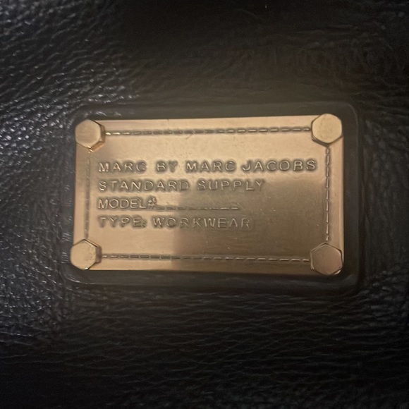 Marc Jacobs Shoulder Bag - Picture 2 of 4